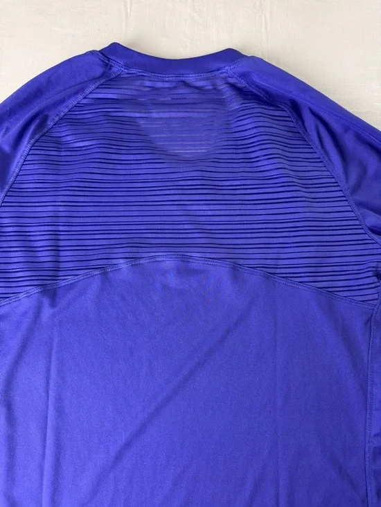 Adidas Aeroready Purple V-Neck Long Sleeve Performance Top Size M - Picture 10 of 11